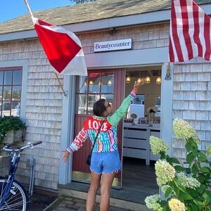 Me369 "Love Me" Shirt Small